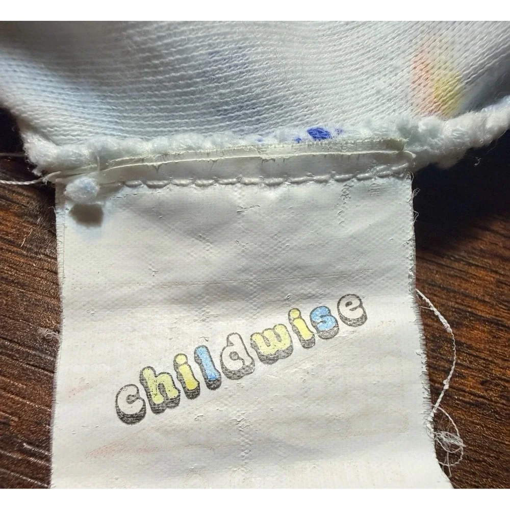 Vintage 80s boys summer romper.  Rockets, astronaut.  Soft and comfy.  0/3 mo